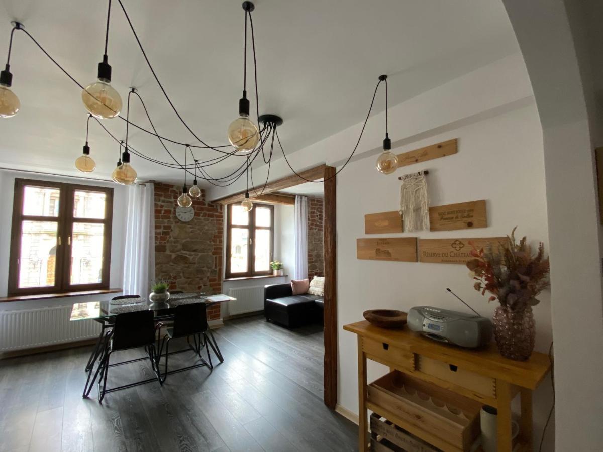 Apartament Przy Ratuszu Klodzko Exterior photo